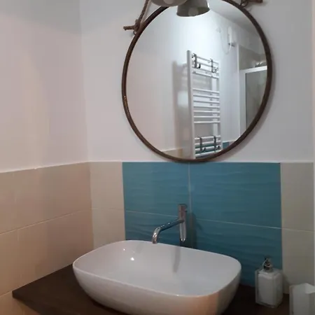 Il Porto Di Benny Nocleg ze śniadaniem