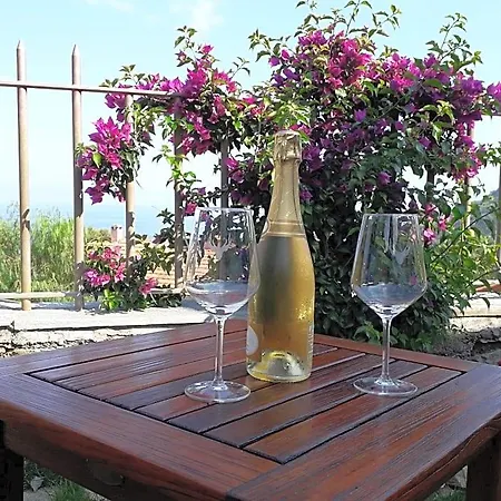 Bed and Breakfast Il Porto Di Benny Αλάσιο